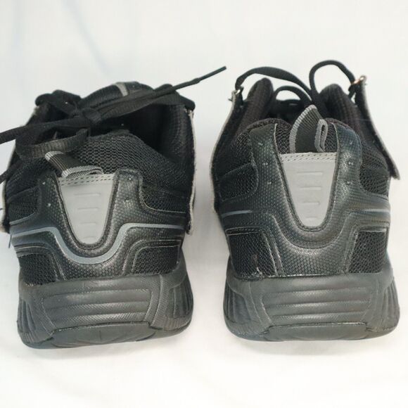 Athletic_Shoes